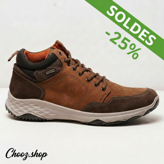 Publicité SOLDES -25% Chaussures Randonnée